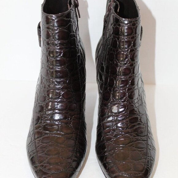 TALBOTS low heel booties 6AA - Picture 5 of 6